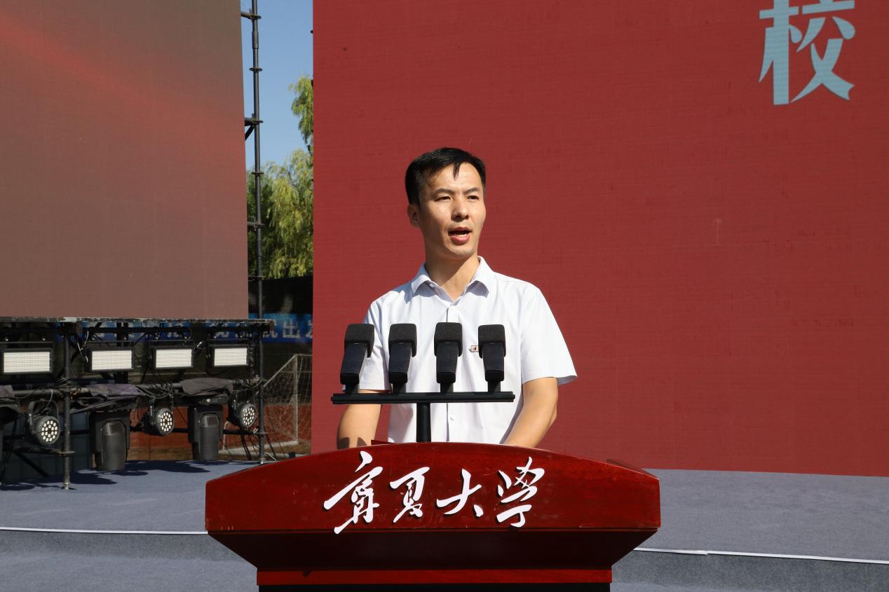 徐华校友寄语2026级新生：梅花香自苦寒来